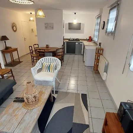 Apartment Bel Au Calme Sainte-Genevieve-des-Bois